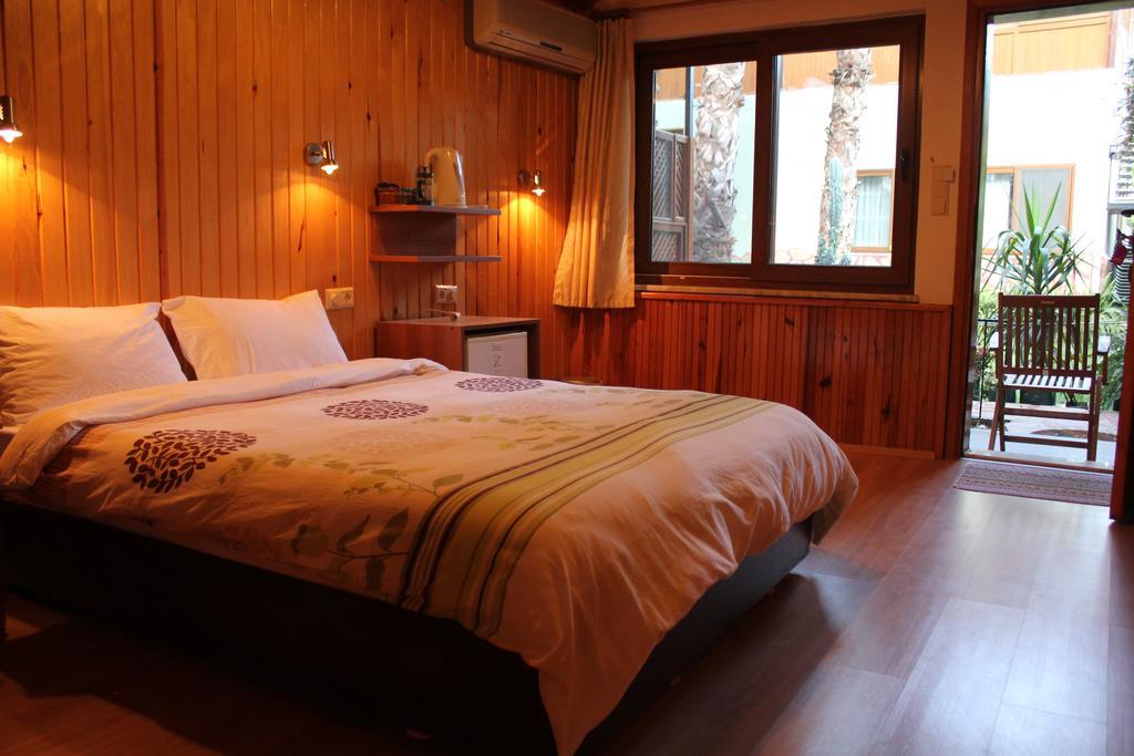 Grand Aygun Hotel Çıralı Bilik gambar